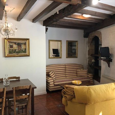Apartamentos La Casona Ucieda Kültér fotó