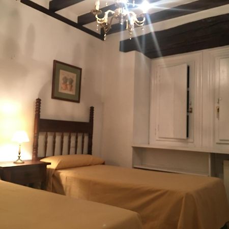 Apartamentos La Casona Ucieda Kültér fotó
