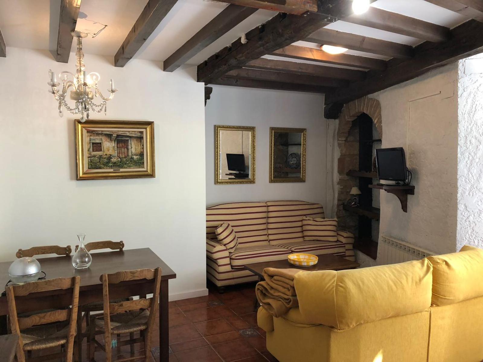 Apartamentos La Casona Ucieda Kültér fotó