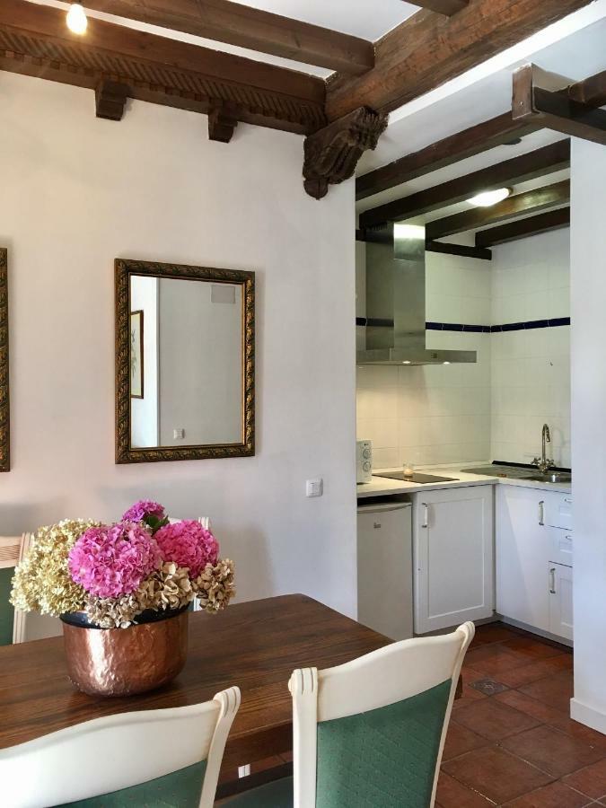 Apartamentos La Casona Ucieda Kültér fotó