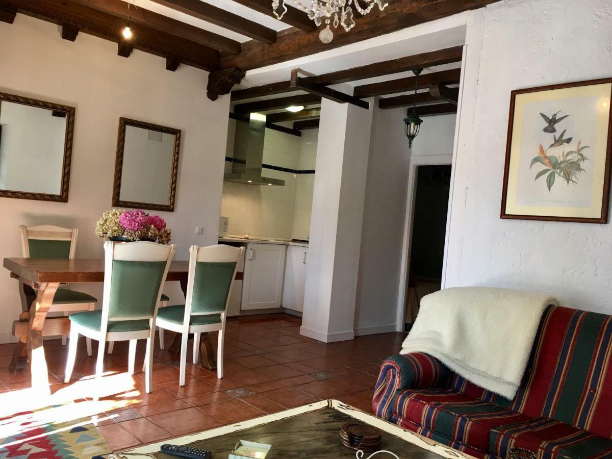 Apartamentos La Casona Ucieda Kültér fotó